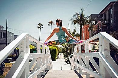 《帝国时代4》上周末Steam在线峰值接近7.4万